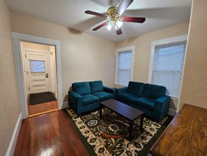 15 New Hampshire Ave in Somerville, MA - Foto de edificio - Building Photo