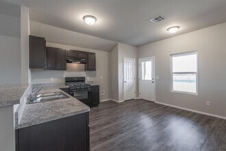 416 Foxtrot Ter in Newcastle, OK - Building Photo - Building Photo