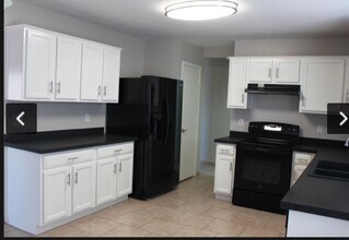 16608 N 113th Dr in Surprise, AZ - Foto de edificio - Building Photo