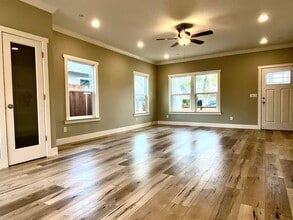 3340 44th St in Sacramento, CA - Building Photo - Building Photo