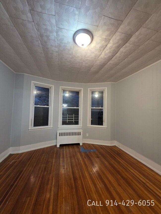 52 William St in Yonkers, NY - Foto de edificio - Building Photo