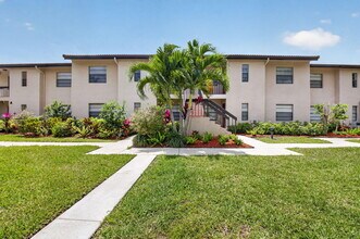 9299 Vista Del Lago in Boca Raton, FL - Building Photo - Building Photo