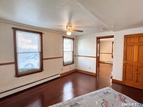 5 Church St in Stafford, CT - Building Photo - Building Photo