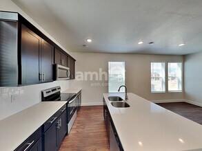 11037 S Blue Byu Dr in South Jordan, UT - Building Photo - Building Photo
