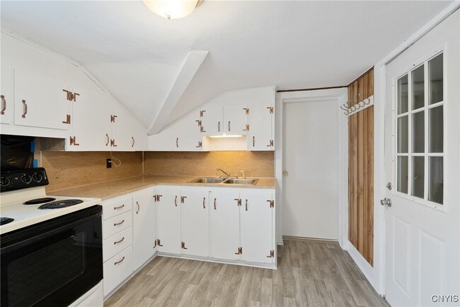 19 Park St in Pulaski, NY - Building Photo - Building Photo