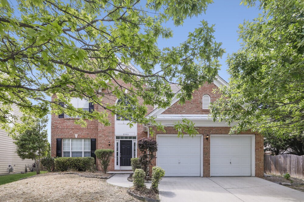 2533 Red Birch Dr in Charlotte, NC - Building Photo