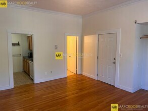 591 Beacon St, Unit 1 in Boston, MA - Building Photo - Building Photo