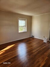 15 Coolidge Ave, Unit 1st floor in Edison, NJ - Building Photo - Building Photo