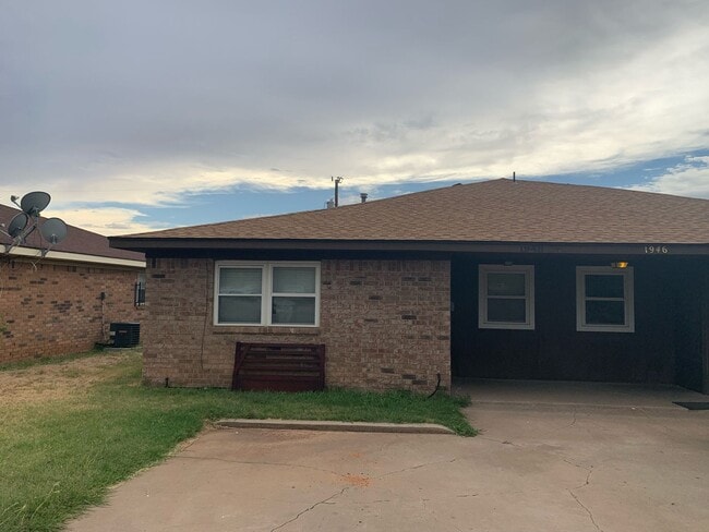 property at 1948 Howard Dr