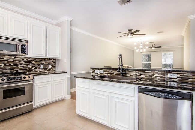 property at 1720 Elgin St