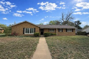 2130 Sul Ross St in San Angelo, TX - Building Photo