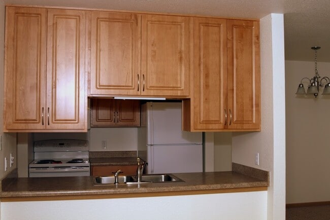 property at 152 N Washington St