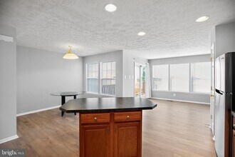 9875 Decatur Rd in Middle River, MD - Building Photo - Building Photo