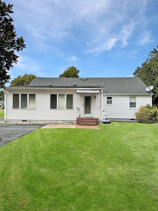 3552 Cherrystone Rd in Cape Charles, VA - Building Photo - Building Photo