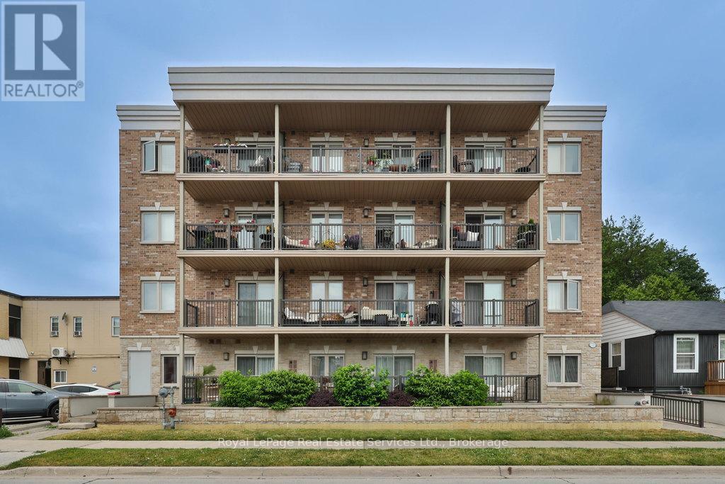 73-173 Washington Ave in Oakville, ON - Building Photo