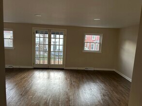 1823 Russell St in Covington, KY - Foto de edificio - Building Photo