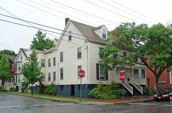 262 Brackett St in Portland, ME - Building Photo - Building Photo