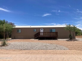 3181 W Green Park Dr in Benson, AZ - Building Photo