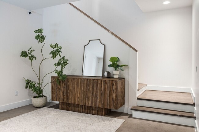 property at 306 W Pierce St