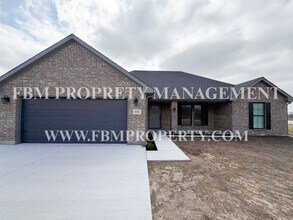 406 Krajca Rd in Bardwell, TX - Building Photo - Building Photo