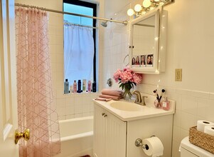 1340 Commonwealth Ave in Boston, MA - Building Photo - Building Photo