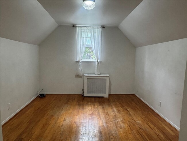187-15 Aberdeen Rd in Queens, NY - Building Photo - Building Photo