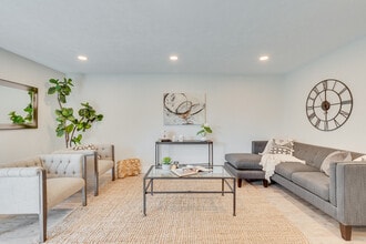 3805 Longmeadow Way in Fort Worth, TX - Foto de edificio - Building Photo