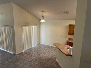 323 Weatherby Pl in Haines City, FL - Building Photo - Building Photo