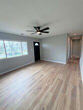 705 St Martin Dr in Sauget, IL - Building Photo - Building Photo