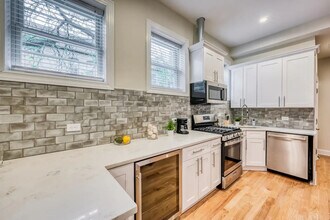 846 N Hermitage Ave in Chicago, IL - Building Photo - Building Photo
