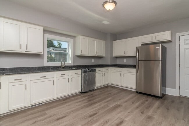 30 Chandler Ave in Taunton, MA - Building Photo - Building Photo
