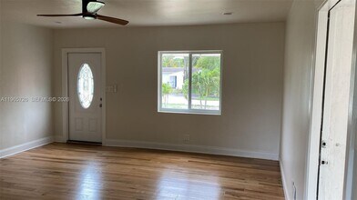 713 SW 10th St in Fort Lauderdale, FL - Building Photo - Building Photo