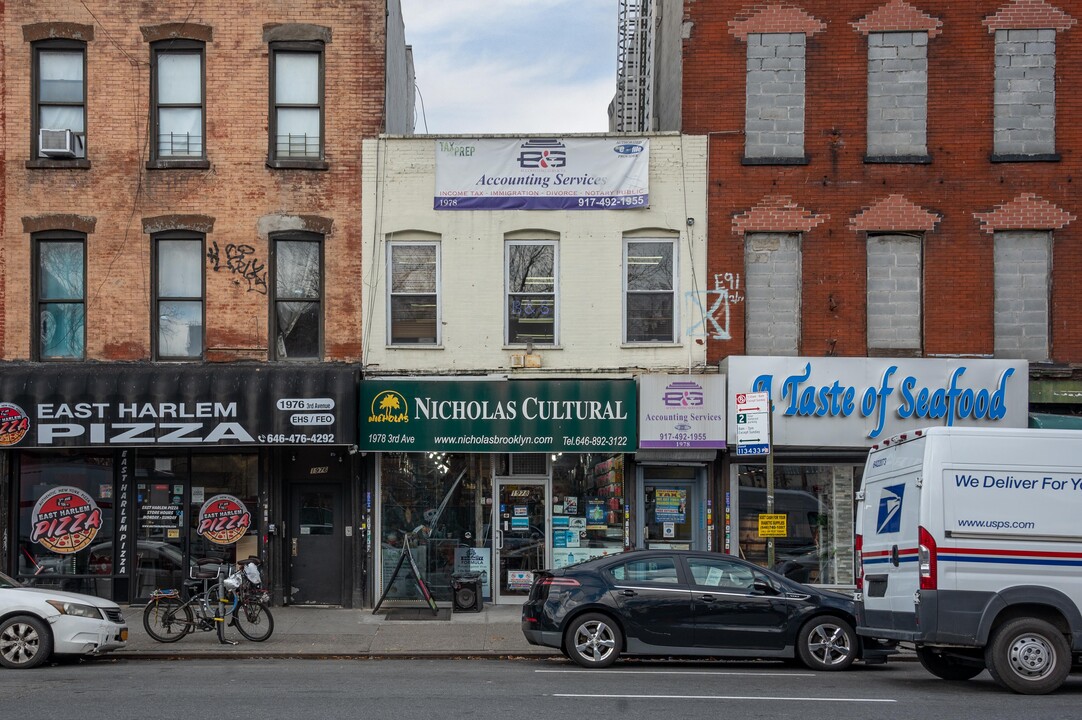 1978 3rd Ave in New York, NY - Building Photo