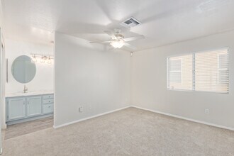 8076 N Highcountry Ave in Tucson, AZ - Building Photo - Building Photo