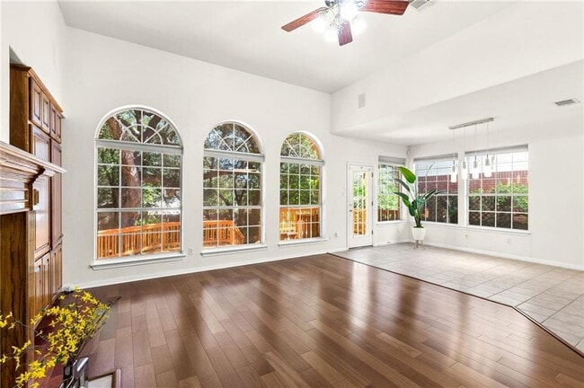 property at 9413 Savannah Ridge Dr