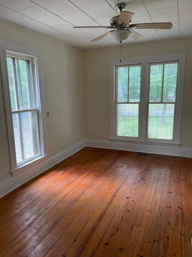 1415 Pine Bluff St in Malvern, AR - Foto de edificio - Building Photo