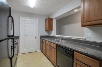 7203 Fairington Ridge Cir in Stonecrest, GA - Building Photo - Building Photo