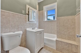 1501 S Wood Ave in Linden, NJ - Building Photo - Building Photo