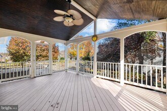 46564 Hampshire Station Dr in Sterling, VA - Building Photo - Building Photo