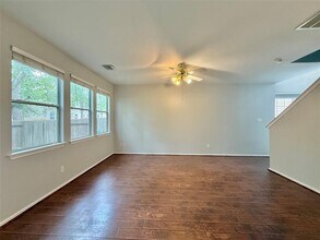 23 Blue Creek Pl in Spring, TX - Building Photo - Building Photo