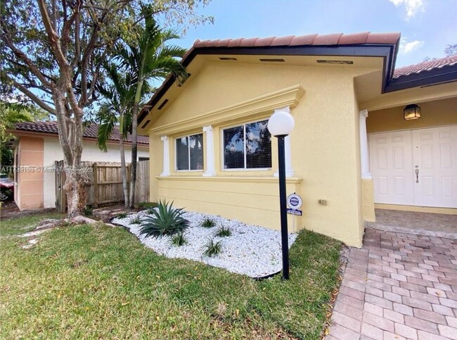 11320 SW 231st Ln in Miami, FL - Building Photo - Building Photo