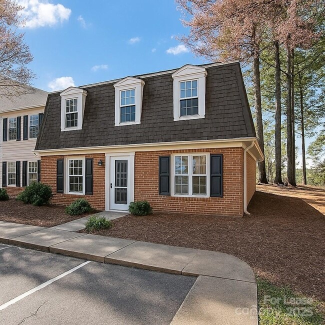 property at 5821 Hunting Ridge Ln