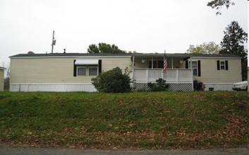 Sleepy Hollow Mobile Home Park in Walden, NY - Building Photo - Building Photo