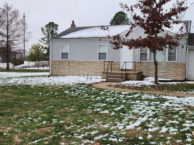 property at 13131 East Ln