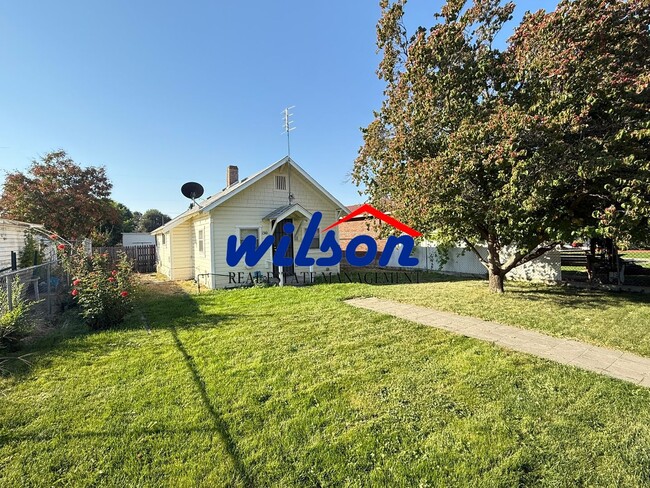 1310 Cherry Ave