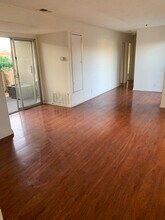 1113 Circle City Dr, Unit 101 in Corona, CA - Building Photo - Building Photo