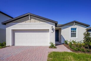 588 Sun Warbler Wy in St. Cloud, FL - Building Photo