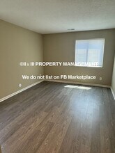 1306 E 123rd Terrace in Olathe, KS - Building Photo - Building Photo