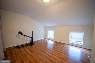 913 W Lombard St in Baltimore, MD - Building Photo - Building Photo
