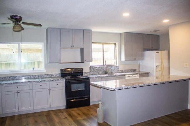 property at 7119 Rio Blanco Dr